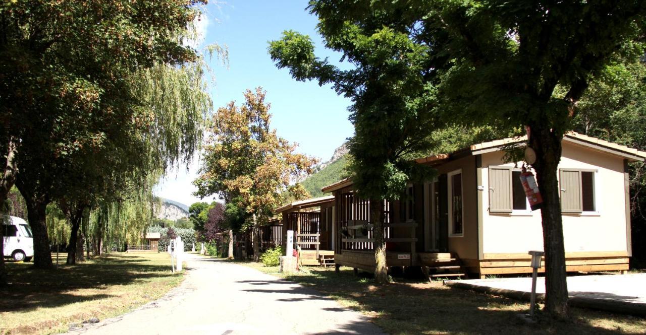 Camping Du Lac Saint-Julien-du-Verdon Exteriör bild