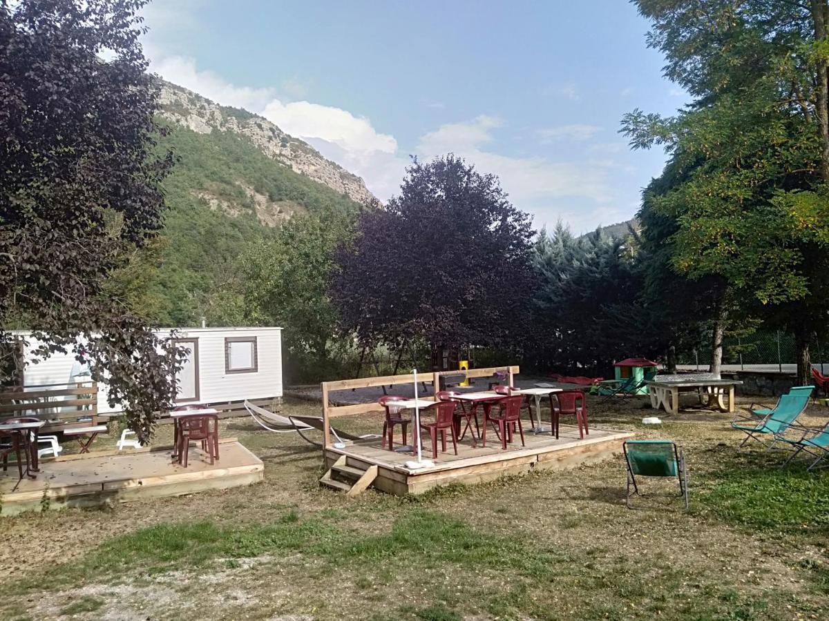 Camping Du Lac Saint-Julien-du-Verdon Exteriör bild