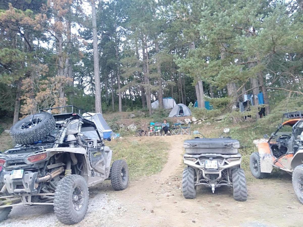 Camping Du Lac Saint-Julien-du-Verdon Exteriör bild